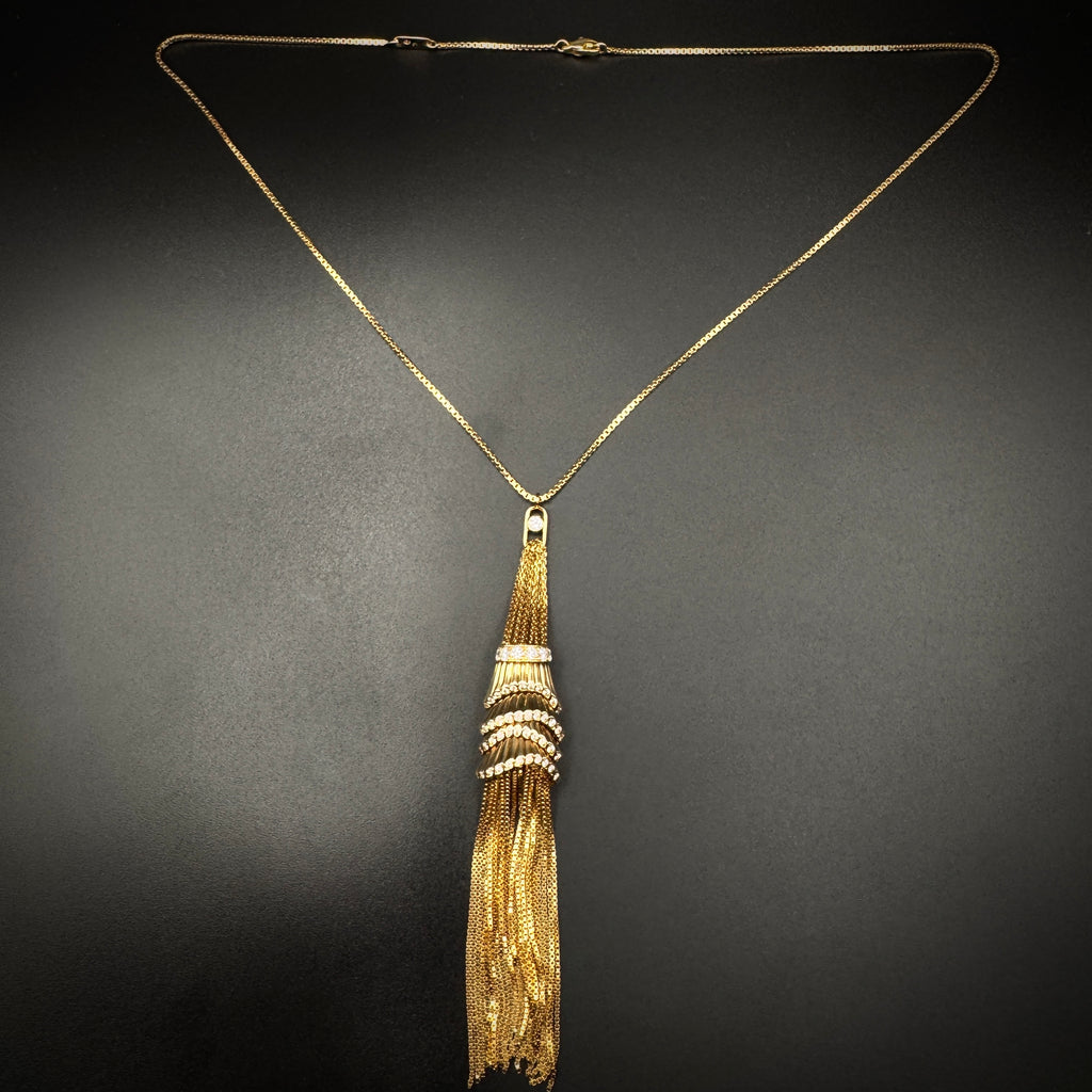 Boucheron "Frou Frou" Tassel Diamonds Gold Necklace