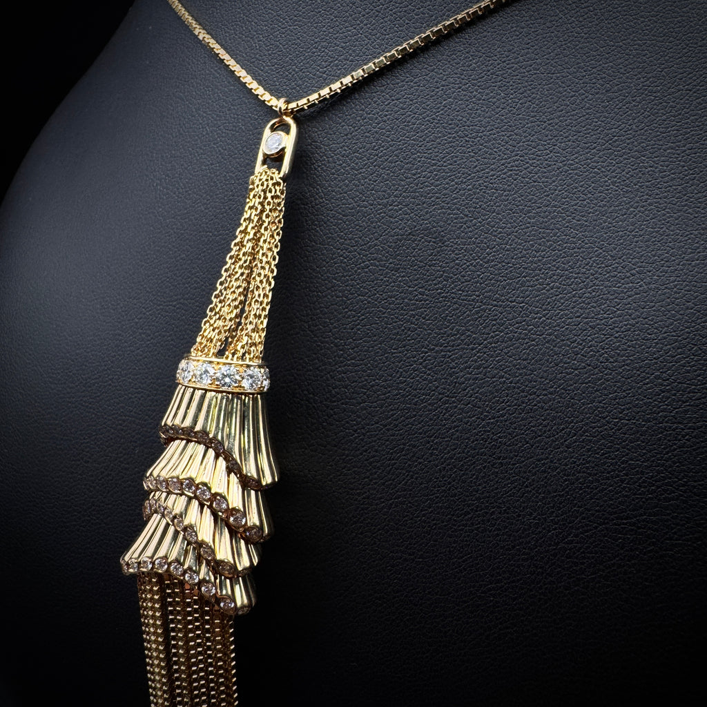 Boucheron "Frou Frou" Tassel Diamonds Gold Necklace