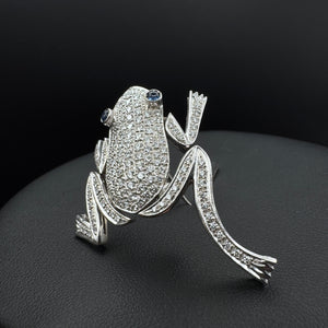 Vintage „Frog“ Diamonds Movable White Gold Brooch