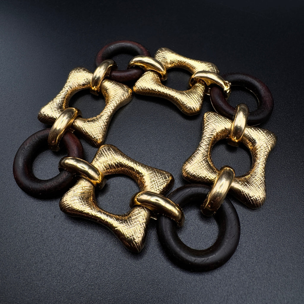 Van Cleef & Arpels 1970s Wood Square Gold Bracelet