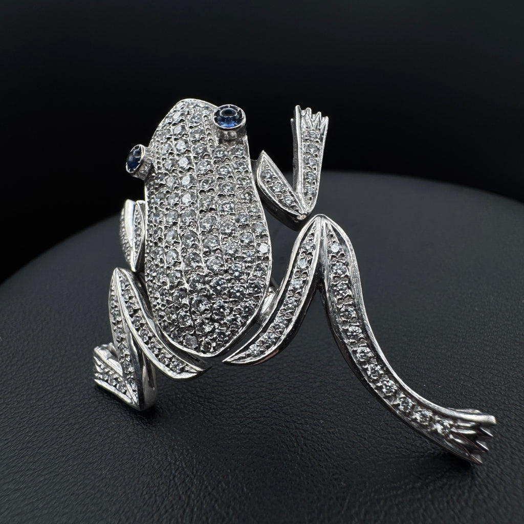 Vintage „Frog“ Diamonds Movable White Gold Brooch