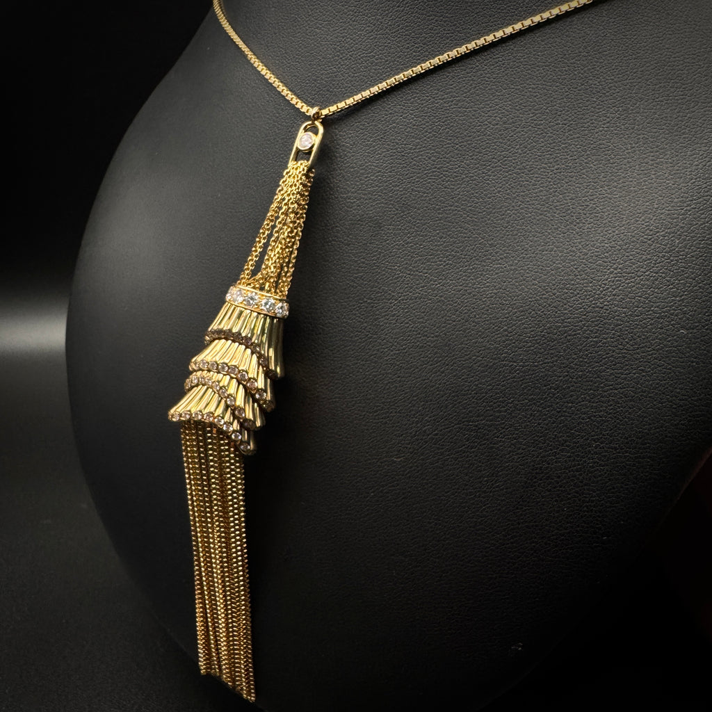 Boucheron "Frou Frou" Tassel Diamonds Gold Necklace
