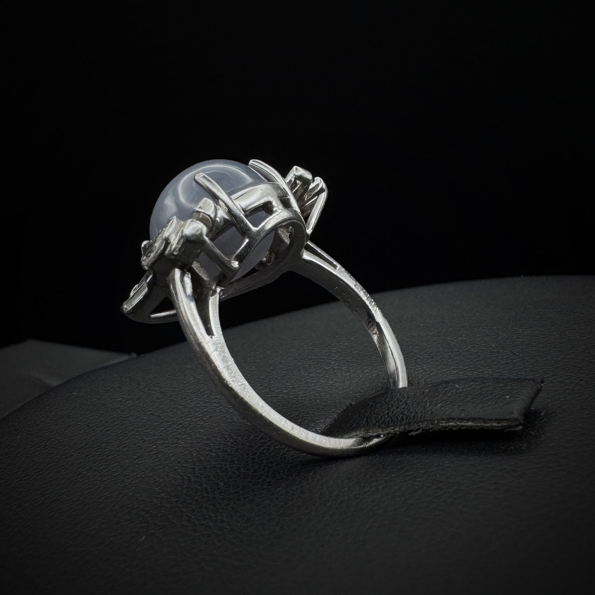 Art Deco Star Sapphire & Diamonds Platinum Ring