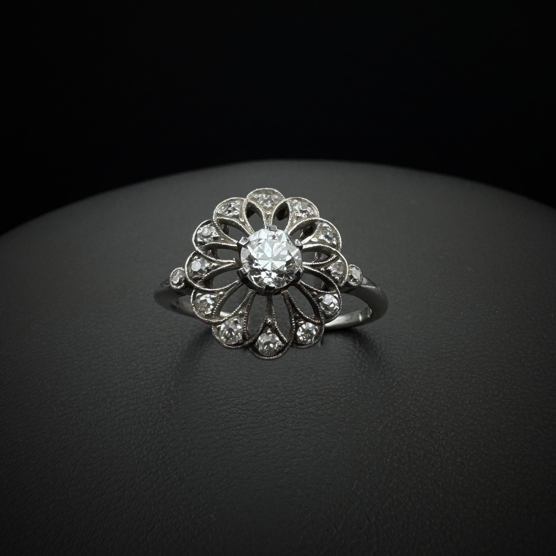 Art Deco Diamond Platinum Ring
