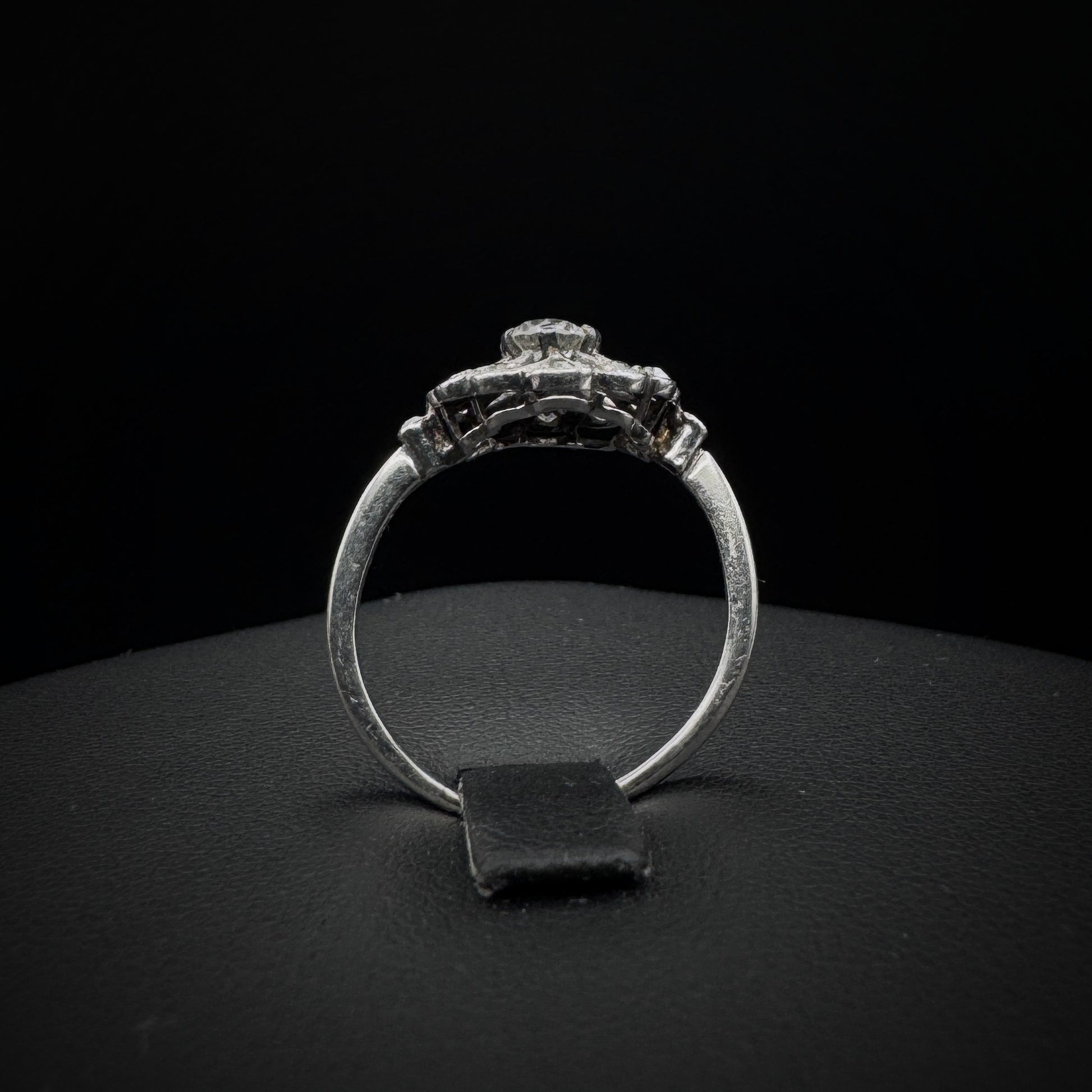 Art Deco Diamond Platinum Ring