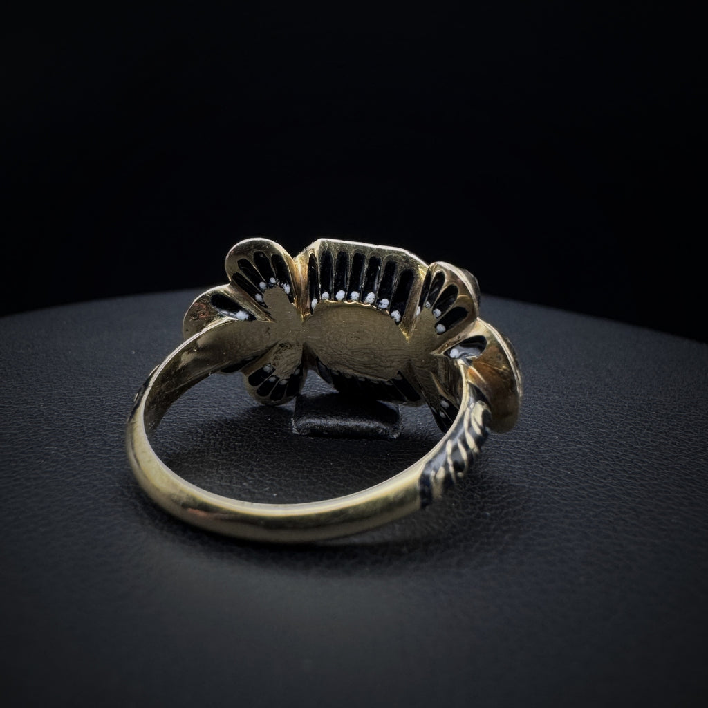PRICE UPON REQUEST: Baroque 16th Century Important Ceylon Sapphire Gold Ring