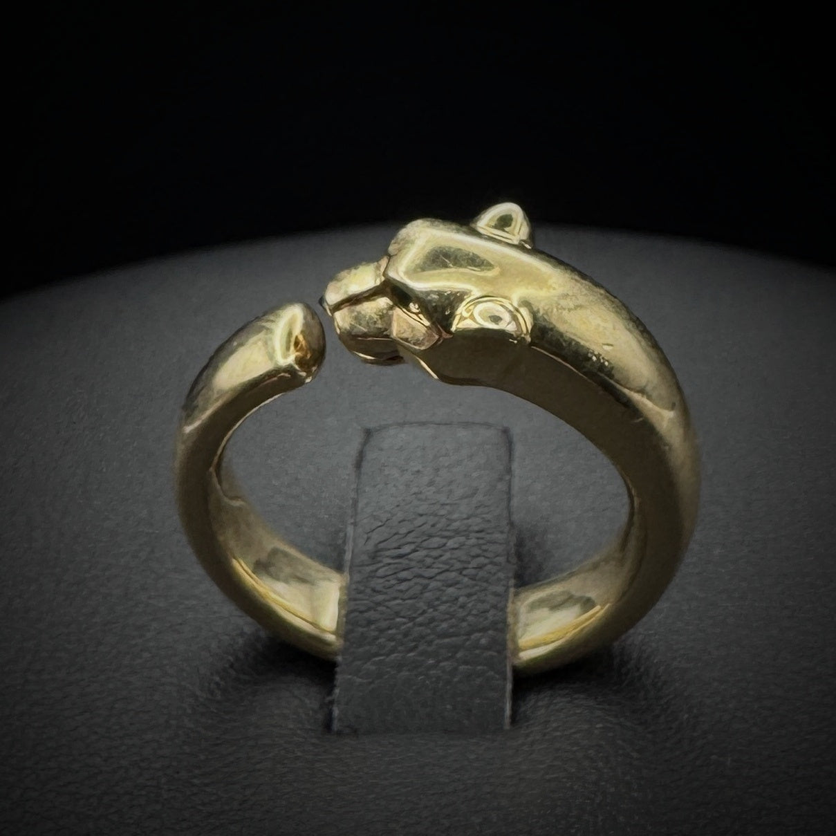 Cartier "Panthere" Tsavorite Gold Ring