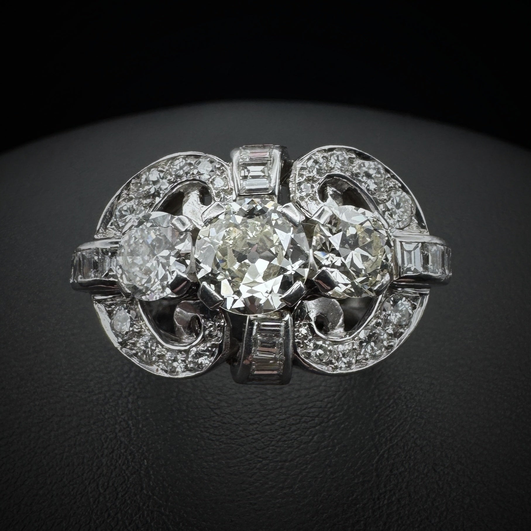 Late Art Deco Diamonds Platinum Ring