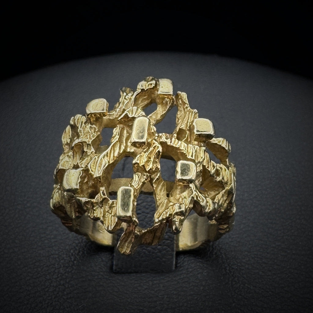 Gübelin 1960s "Structured" Gold Ring