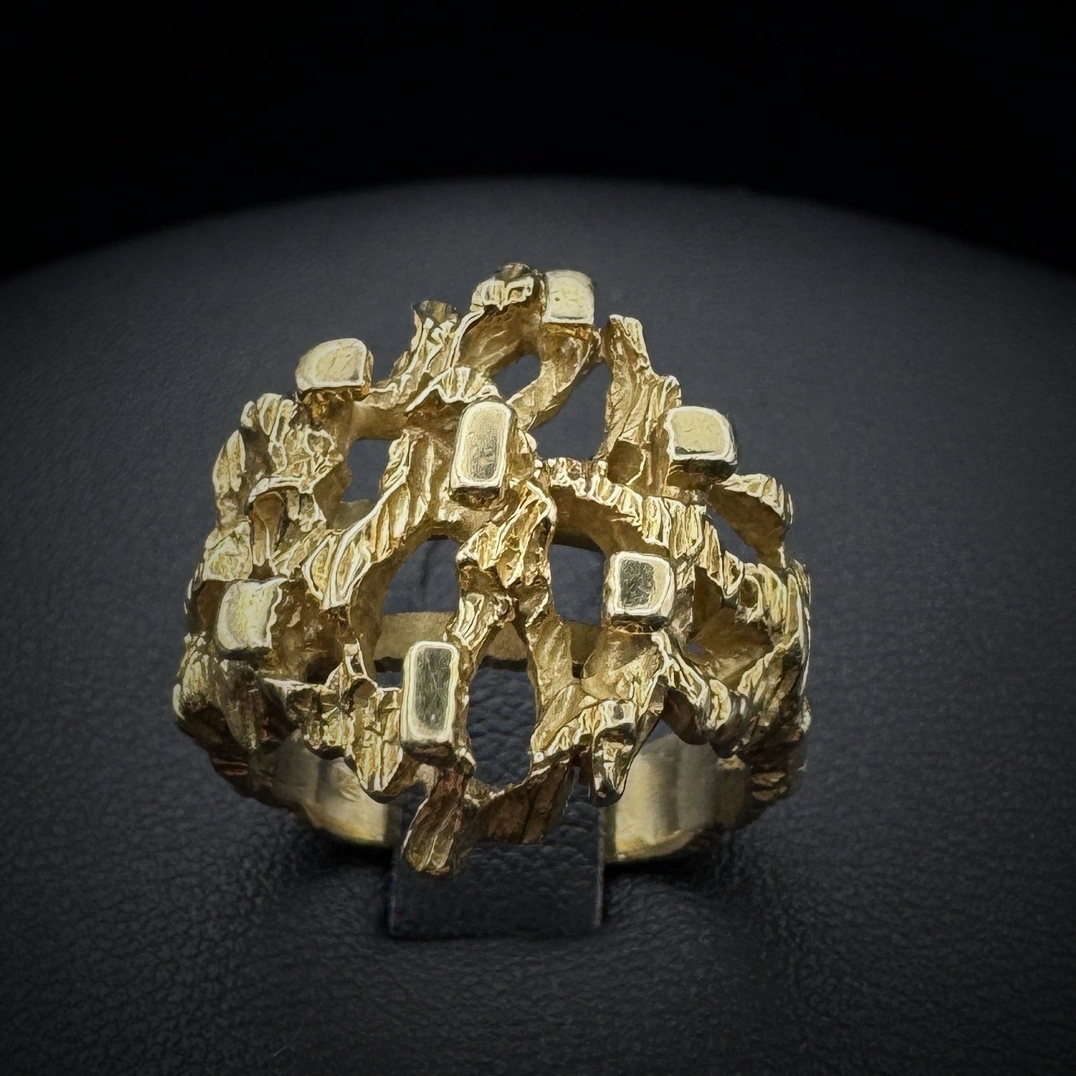 Gübelin 1960s "Structured" Gold Ring