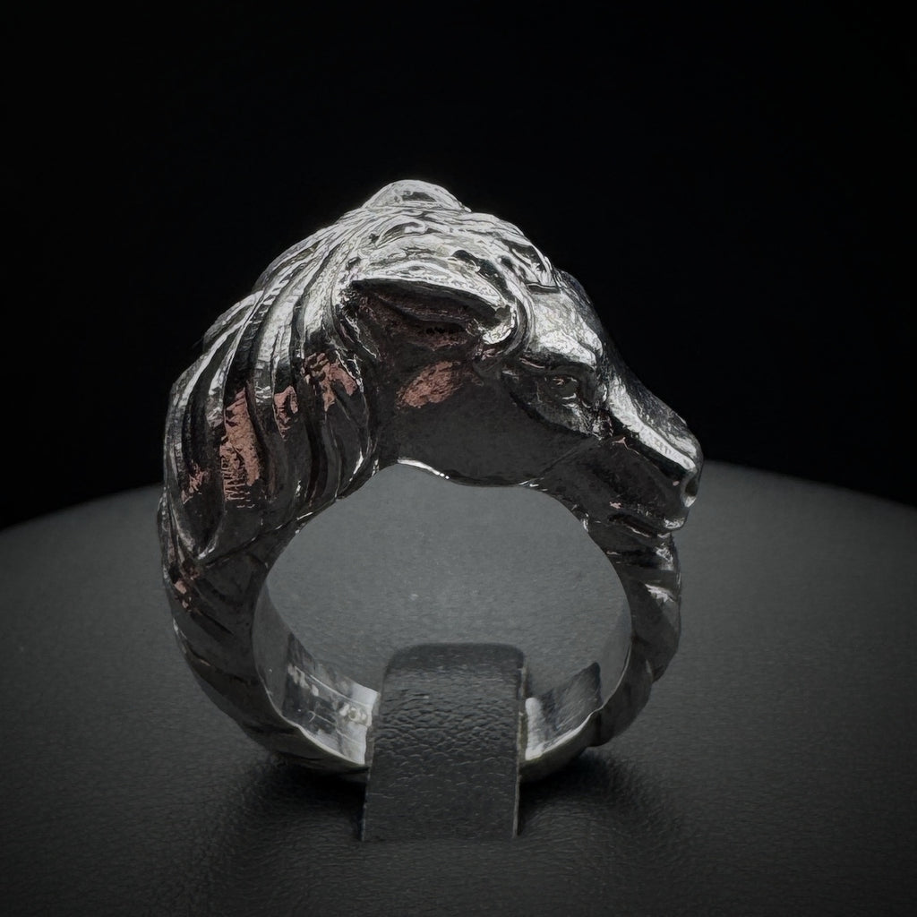 Vintage "Horse" White Gold Ring