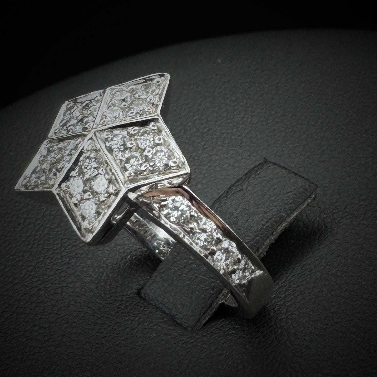 Fred "Star" Diamonds White Gold Ring