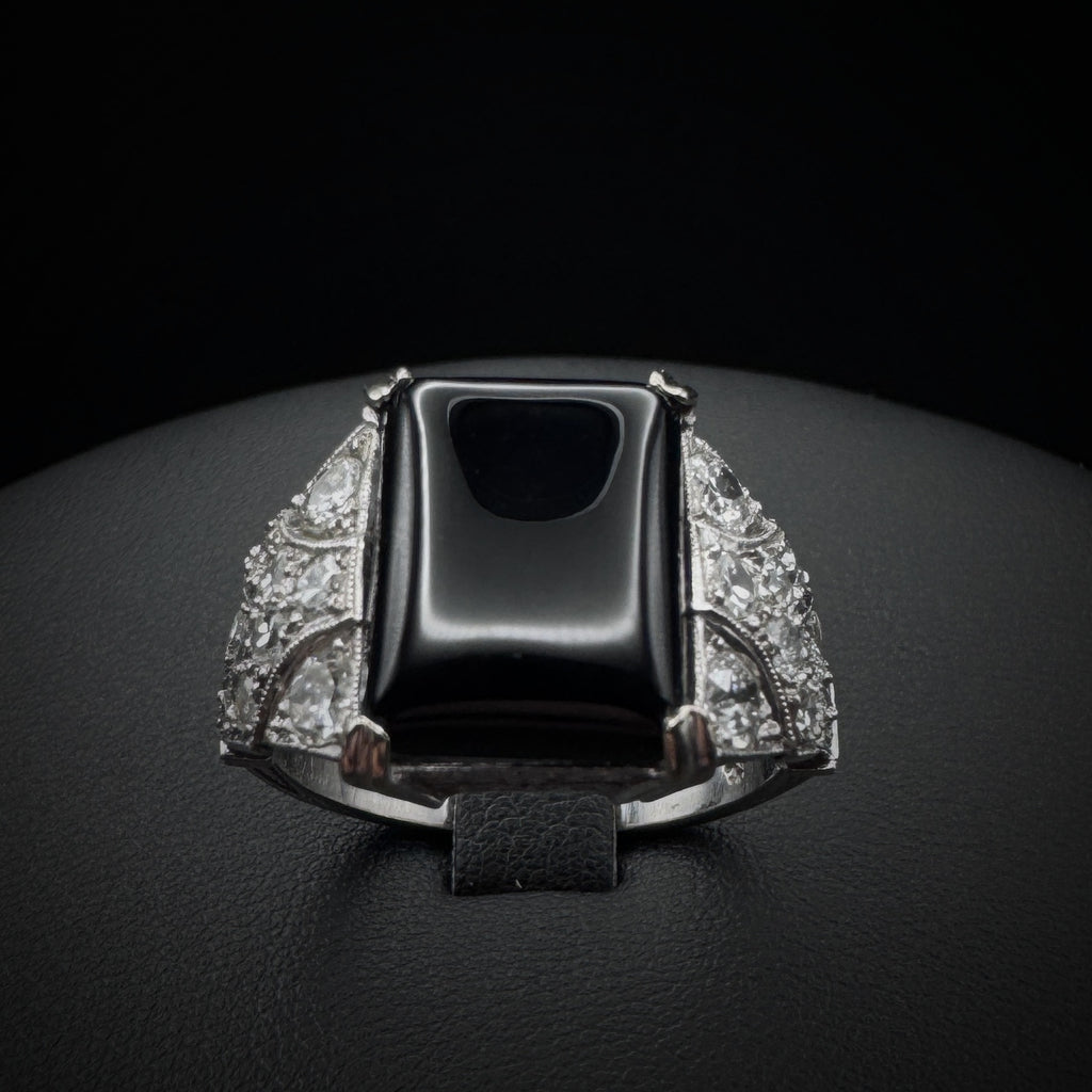 Art Deco Onyx & Diamonds Men´s Platinum Ring