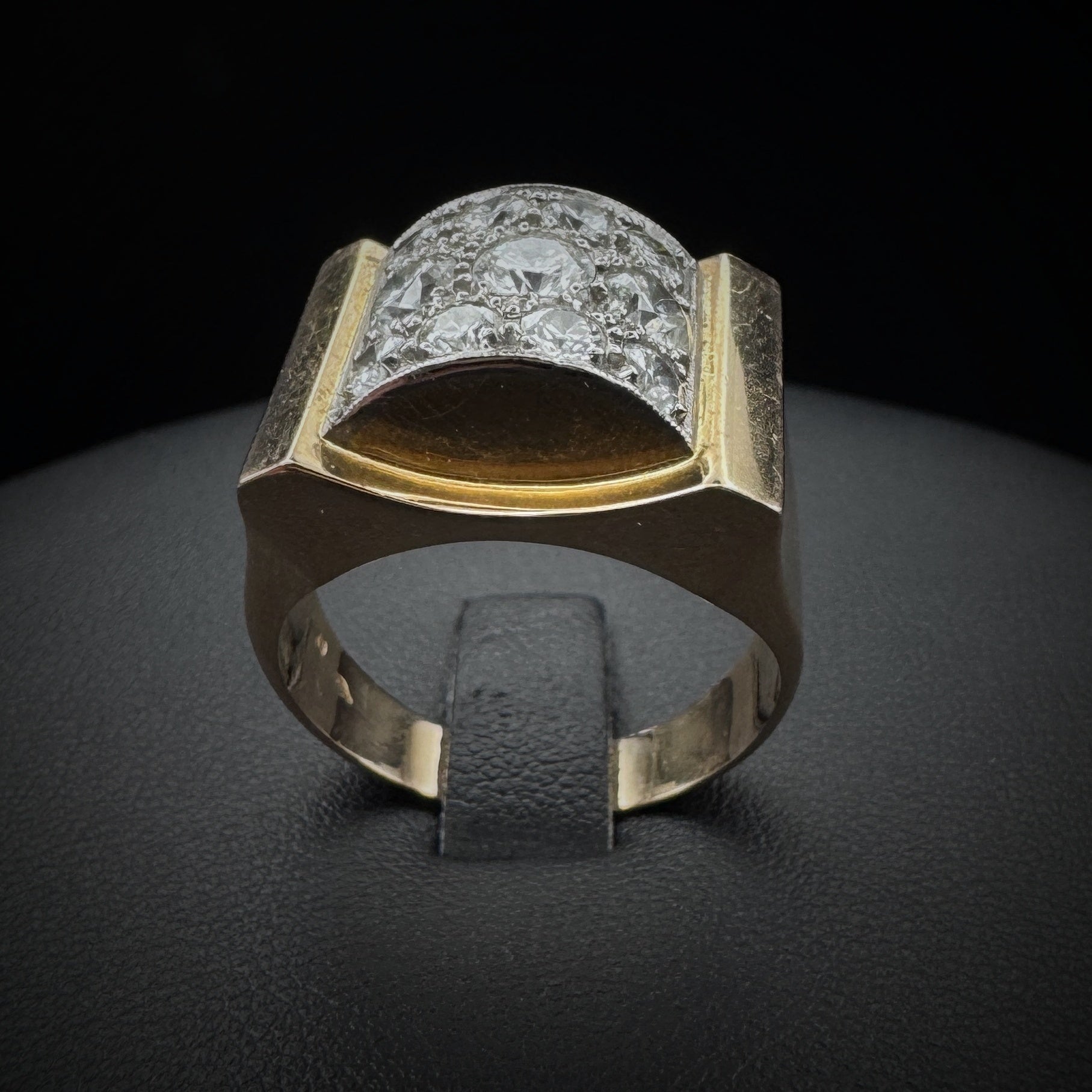 Retro Era Diamonds Gold Ring