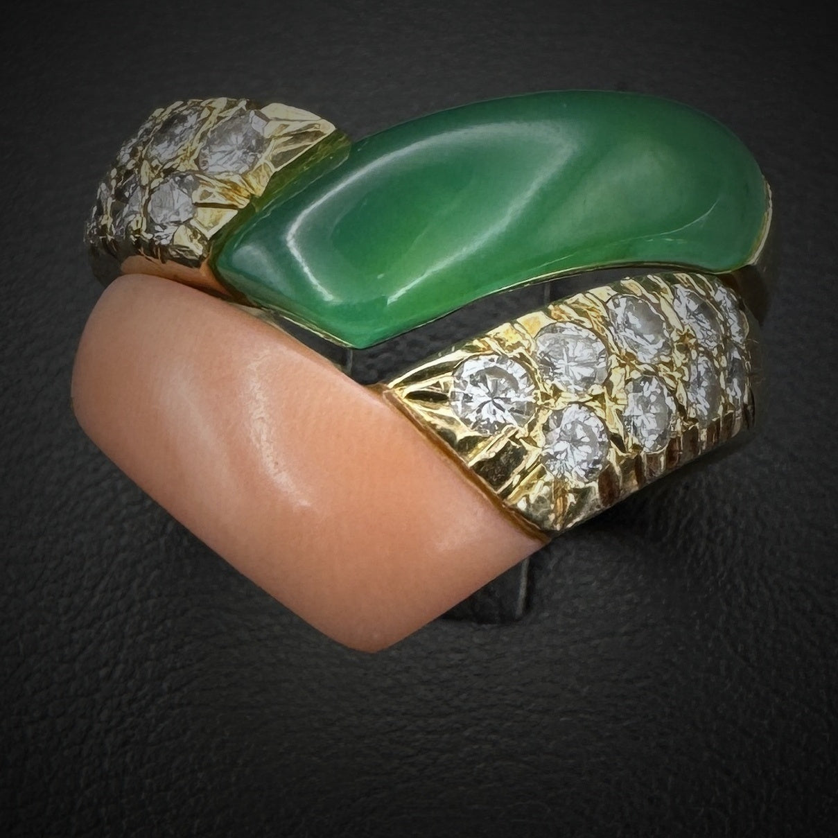 Van Cleef & Arpels Set of 2x Coral & Chrysoprase Diamonds Rings
