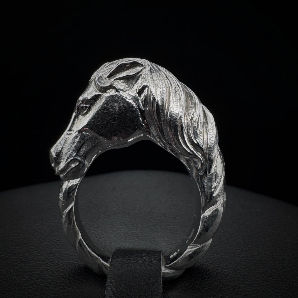 Vintage "Horse" White Gold Ring