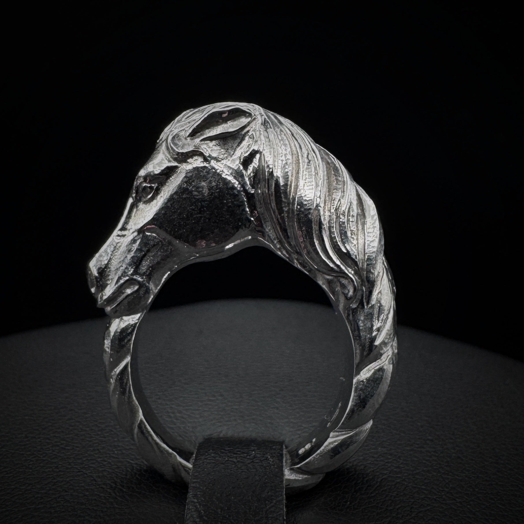 Vintage "Horse" Gold Ring