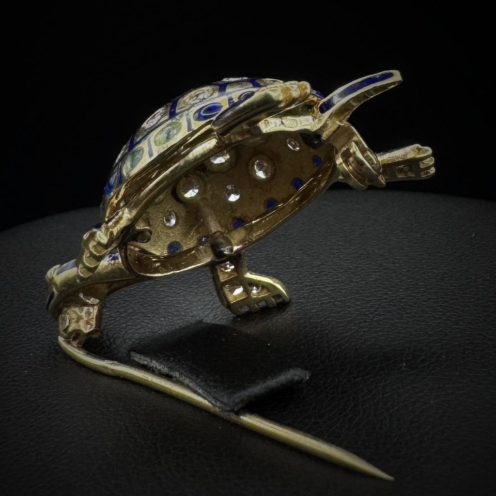 Vintage "Turtle" Enamel & Diamonds Gold Brooch