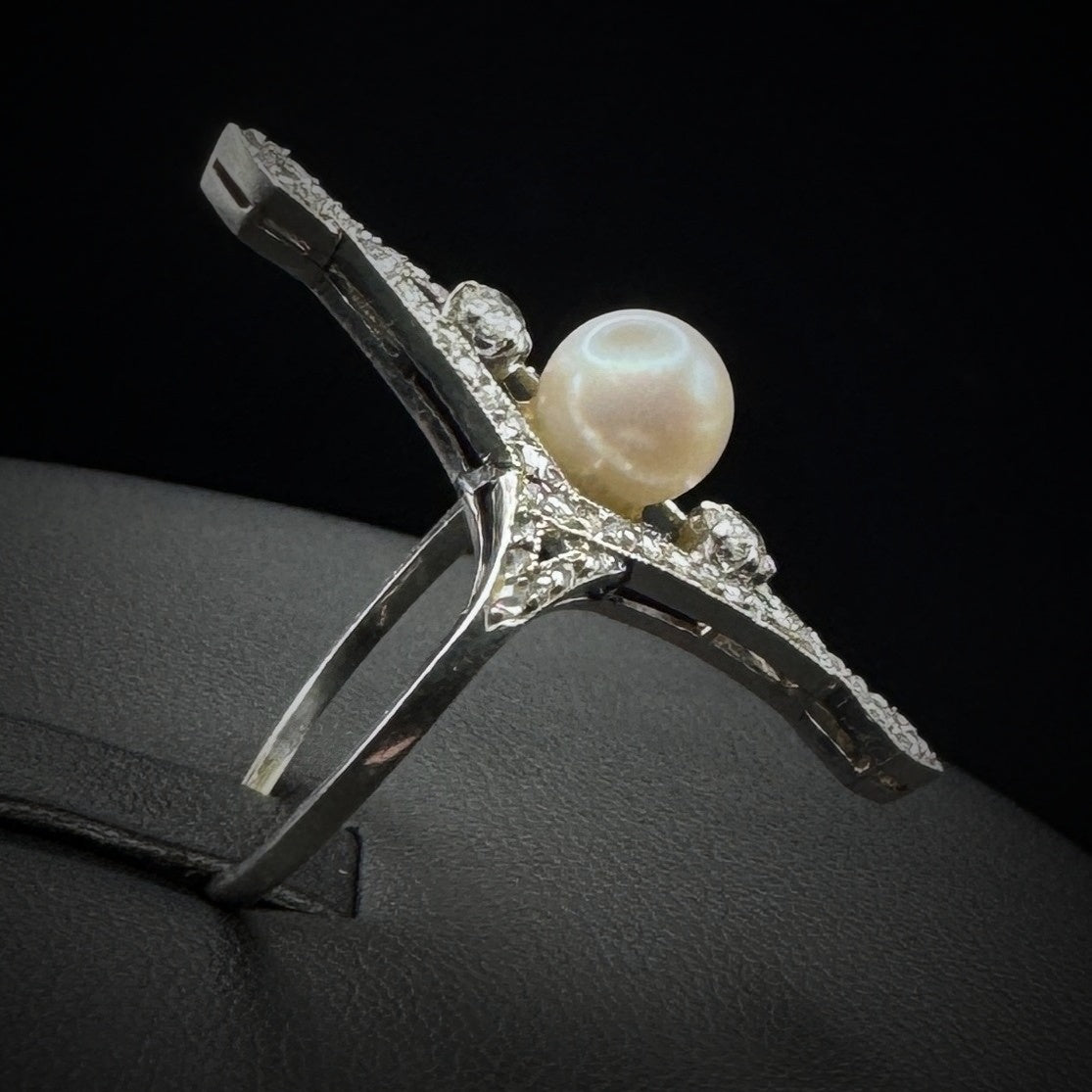 Art Deco Abstract Pearl & Diamonds RIng